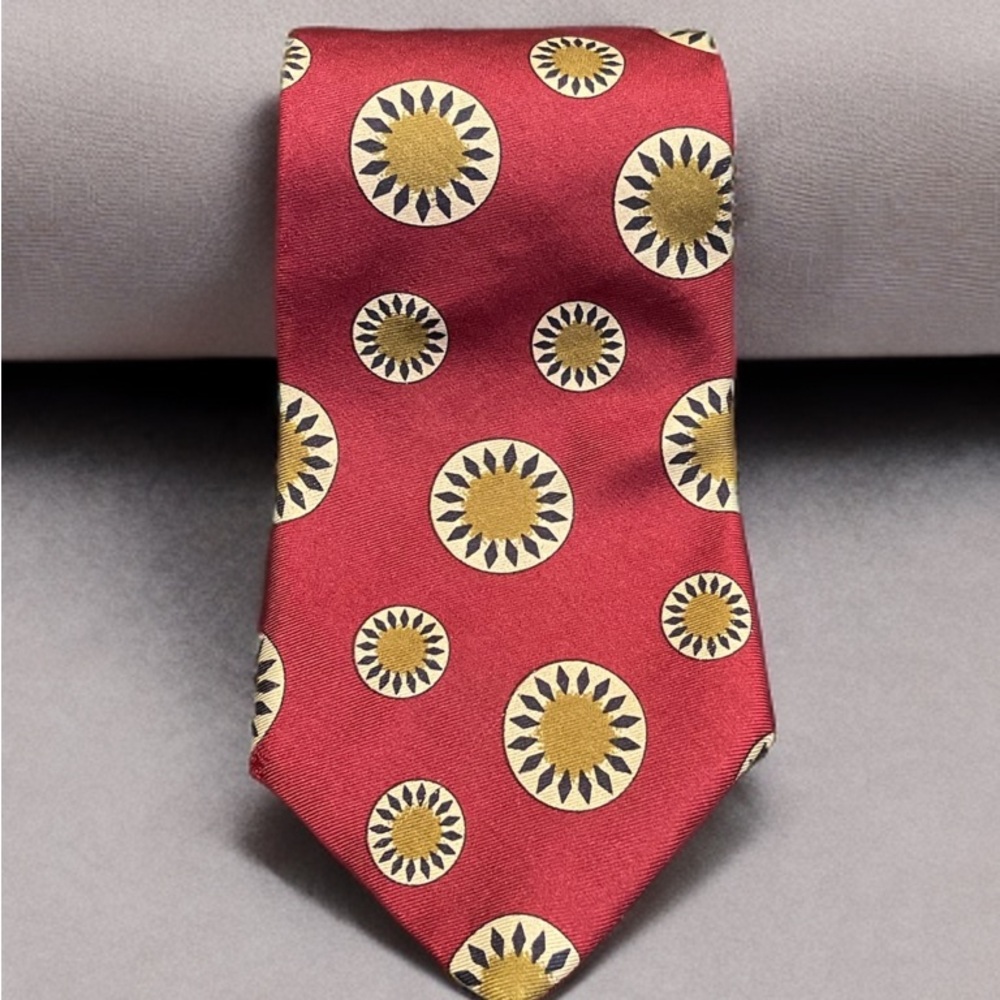 Vintage Anne Klein Red Tie with Gold Sunburst Design